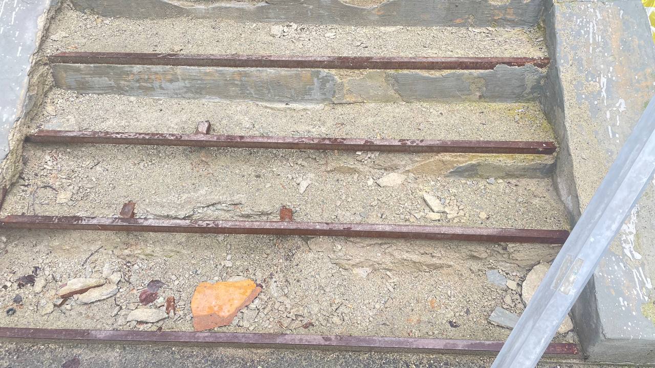 5274076349381866840.jpg